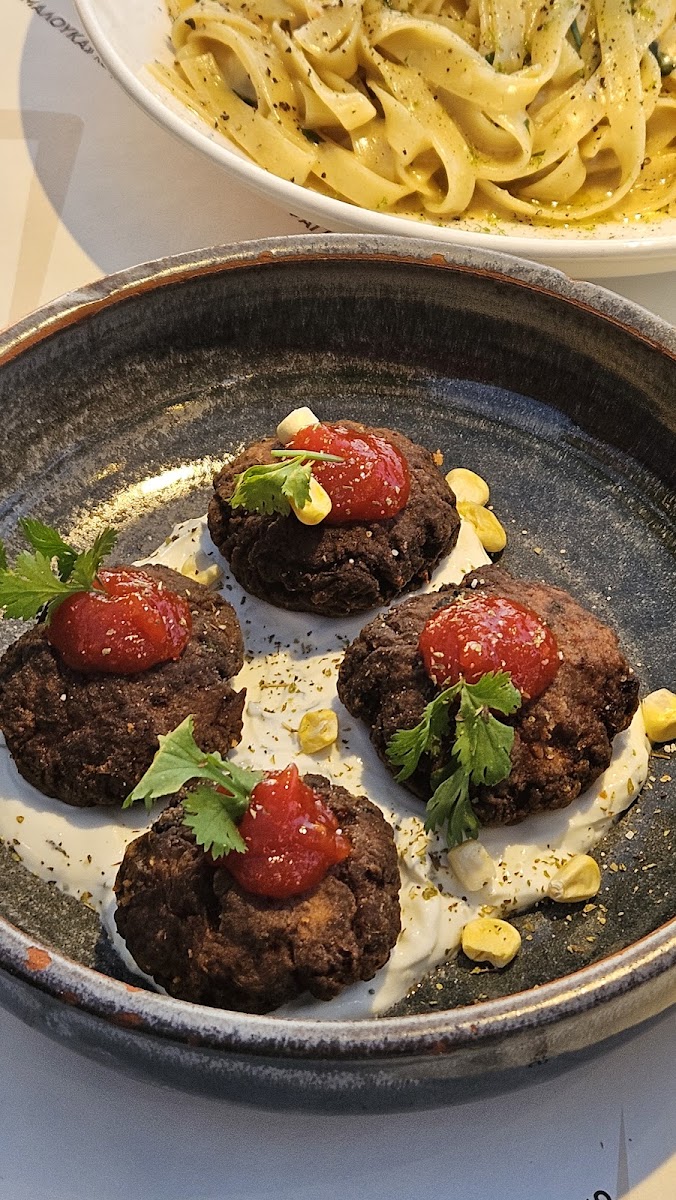 Mamalouka Beach Bar-8